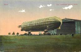 - Moselle - Ref -57343- Metz - Das Luftschiff Vor Der Halle - Dirigeable - Dirigeables - Zeppelin - Zeppelins - Aviation - Metz Campagne