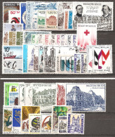 Année 1971**: 49 Valeurs. Neufs Sans Charnière. - Full Years