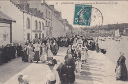 AUDIERNE : Procession Pour La Bénédiction De La Mer - Peu Courant - Audierne