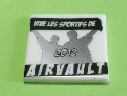 Fèves / Fève / Pays / Région : Vive Les Sportifs De Airvault 2012 , Perso   T54 - Regioni