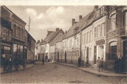 PAS DE CALAIS - 62 - SELECT 16 - AVESNES LE COMTE - Grande Rue - Centre - Animation - Avesnes Le Comte