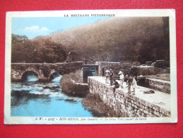 22 - GOUAREC - BON REPOS - PRES GOUAREC - LE VIEUX PONT COUVER DE LIERRE - " PECHEURS A LA LIGNE " - RARE - - Gouarec