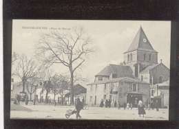 83 Beauvoir Sur Mer Place Du Marché édit. J. Gloria à Bouin , Animée Pharmacie - Beauvoir Sur Mer