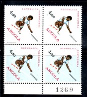 QUS16 - ANGOLA 1962 ,  N. 440  ***  MNH Salto In Alto Quartina Ripiegata : Numerata - Angola