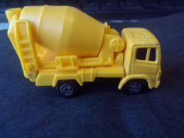 UNIQUE TRUCK BETON 1:64 RARE LOW PRICE EVER DIECAST METAL - Maisto