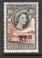 Bechuanaland QEII 1961 1r On 10/- Surcharge Definitive, Type II, Hinged Mint (BA2) - 1885-1964 Bechuanaland Protettorato