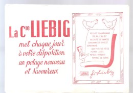 Buvard La Compagnie Liebig Met Chaque Jour à Votre Disposition Un Potage Nouveau Et Savoureux Couleur Rouge - Potages & Sauces