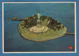 214752 / New York - STATUE OF LIBERTY , ISLAND , LOCATED IN UPPER NEW YORK BAY , IT ILLUMINATES , United States USA Etat - Staten Island