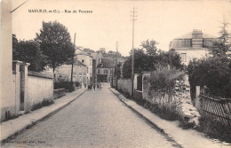 78-MAULE- RUE DU PONCEAU - Maule