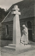 22 // GOUAREC   Monument Aux Morts  297   Cpsm Petit Format - Gouarec