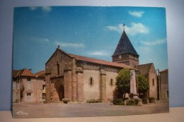 BUSSIERE-POITEVINE   --- L'EGLISE   ( Pas De Reflet Sur L'original  ) - Bussiere Poitevine