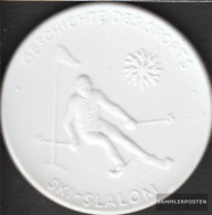 Germany History Of Sports - Ski-slalom Extremely Fine Extremely Fine Porzellanmedaille Meissen - Andere & Zonder Classificatie
