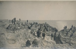 CPA 85 SION SUR L'OCEAN Carte-photo Groupe Dans Les Rochers - Saint Gilles Croix De Vie