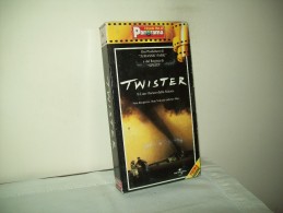 I Granfi Film Di Panorama "Twister" - Histoire