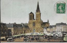 CPA Marché Marchands Ambulants Circulé LISIEUX - Marchés