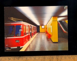 LYON 69004 : Station De Métro TCL Rame MC2 ( 1977 ) - Lyon 4