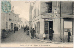 PLAISIR - Poste Et Gendarmerie - Facteur A Bicyclette(91018) - Plaisir