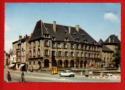 57 THIONVILLE : L'hôtel De Ville (automobiles) - Thionville