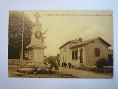 POUYASTRUC  (Hautes-Pyrénées)  :  Place De La MAIRIE. Monument Et POSTE.   - Pouyastruc