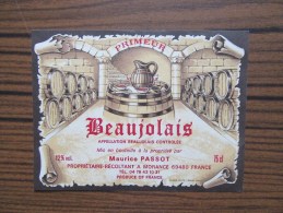 Etiquette De Vin Neuve    Beaujolais      Propriétaire - Récoltant à Morancé - Beaujolais