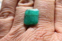 64 - Smeraldo - Ct. 8.30 - Emerald