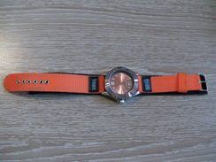 Montre Luzaka Avec Pile - Montres Modernes