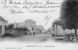 CPA - ALLONNES (49) - Aspect De La Grande Rue En 1904 - Allonnes