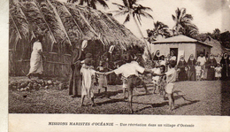 UNE RECREATION  DANS UN VILLAGE D OCEANIE - American Samoa