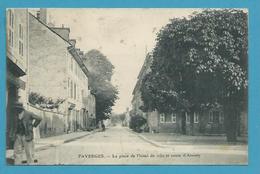 CPA La Place De L'Hôtel-de-Ville Et Route D'Annecy FAVERGES 74 - Faverges