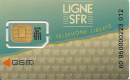 CARTE^-PUCE-GSM-SFR LIBERTE-PUCE F-SF1F-SD-PUCE ATTACHEE-TBE- RARE - Mobicartes (GSM/SIM)