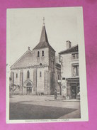 LUSSAC LES CHATEAUX    1930   ARDT MONTMORILLON   / L  EGLISE  CIRC NON EDIT CARTE PHOTO - Lussac Les Chateaux