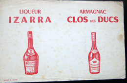 BUVARD  ALCOOL LIQUEUR IZZARA  PAYS BASQUE  ARMAGNAC CLOS DES DUCS       BON ETAT - Liqueur & Bière