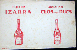 BUVARD  ALCOOL LIQUEUR IZZARA  PAYS BASQUE  ARMAGNAC CLOS DES DUCS       BON ETAT - Schnaps & Bier