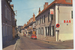 SAINT AMAND EN PUISAYE - Grande Rue - Saint-Amand-en-Puisaye