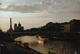 RENE JACQUES - - CPSM - LA SEINE Et LA CATHEDRALE NOTRE DAME AU PONT DE LA TOURNELLE - Altri & Non Classificati