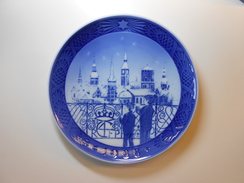 Royal Copenhagen Chrismas Plate 1988 - Chrismas Eve In Copenhagen- 1st. Quality - CHF 56.00 - Royal Copenhagen (DNK)