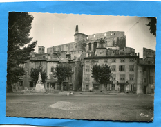 La Voulte Su Rhone -place Et Monument Aux Morts-- Années 50 -édition Combier - La Voulte-sur-Rhône