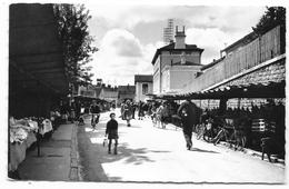 Cpsm: 91 BRETIGNY SUR ORGE (ar. Palaiseau) Le Marché (Jeune Garçon Avec Son Pot à Lait) N° 18 - Bretigny Sur Orge