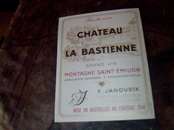 Etiquette De Vin Neuve Montagne  Saint Emilion Chateau  La Bastienne  Millesime   1976 F. Janoueix - Châteaux