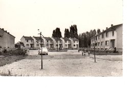 CPSM Dentelée - BRETIGNY-sur-ORGE (91) - Aspect De La Cité Des Cochets Dans Les Années 50 - Bretigny Sur Orge