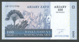 Madagaskar 2004, 100 Ariary - UNC - A8105239B - Madagaskar