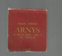 G-I-E , Tabac , Boite, Pochette D'ALLUMETTES, 2 Scans, Publicité, Tailleur , Chemisier , ARNYS , Paris - Matchbox Labels