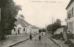 (24)  CPA  Bouffemont Place De L' Eglise   (bon Etat) - Bouffémont