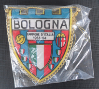 Bologna FC 1909  ITALY FOOTBALL CLUB CALCIO, OLD PENNANT (not Banned) - Bekleidung, Souvenirs Und Sonstige