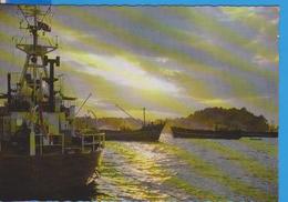 HIROSHIMA HARBOR BOAT SHIP JAPAN  POSTCARD UNUSED - Hiroshima