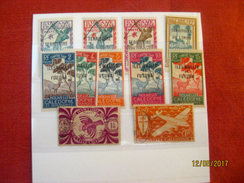 Nouvelle Calédonie: 11 Timbres / 4 Surcharge Inini / 5 Surcharge Wallis Futuna - Sonstige & Ohne Zuordnung
