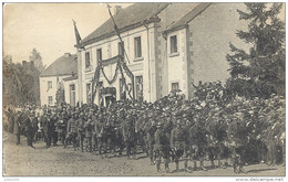 ROSSIGNOL ..-- Détachement Du 10ème De Ligne Devant Le Cortège . 1920 Vers BANDE ( Mr Mme REMY - TOUSSAINT ) . Voir Vers - Tintigny