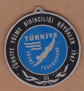 AC - SWIMMING CHAMPIONSHIP OF TURKEY ​SENIORS 1967 MEDAL PLAQUETTE - Zwemmen