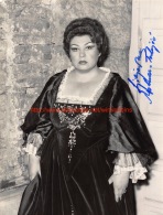 Ljiljana Molnar-Talajic Opera Signed Photo 18x24cm - Autogramme