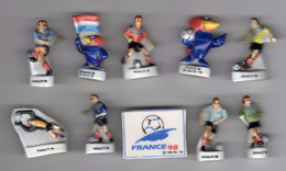 LOT 10 Fèves Brillantes FOOT - FOOTBALL FRANCE 98 & PENALTY 98 - Sport